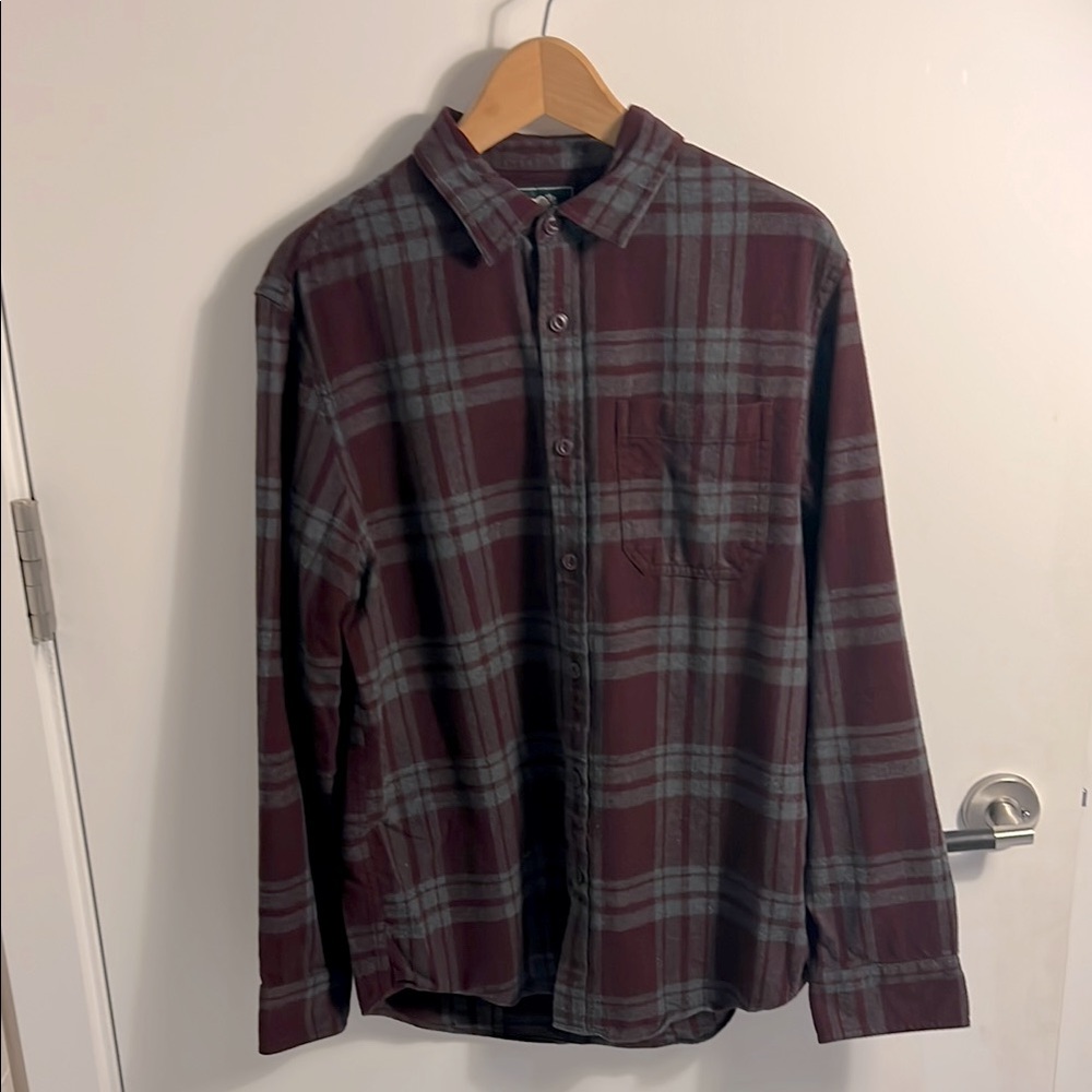 Roots Plaid Button-Up Shirt in Burgundy and Gray